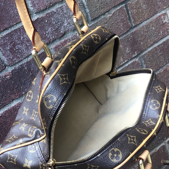 Louis Vuitton Handbag - Picture 3 of 6